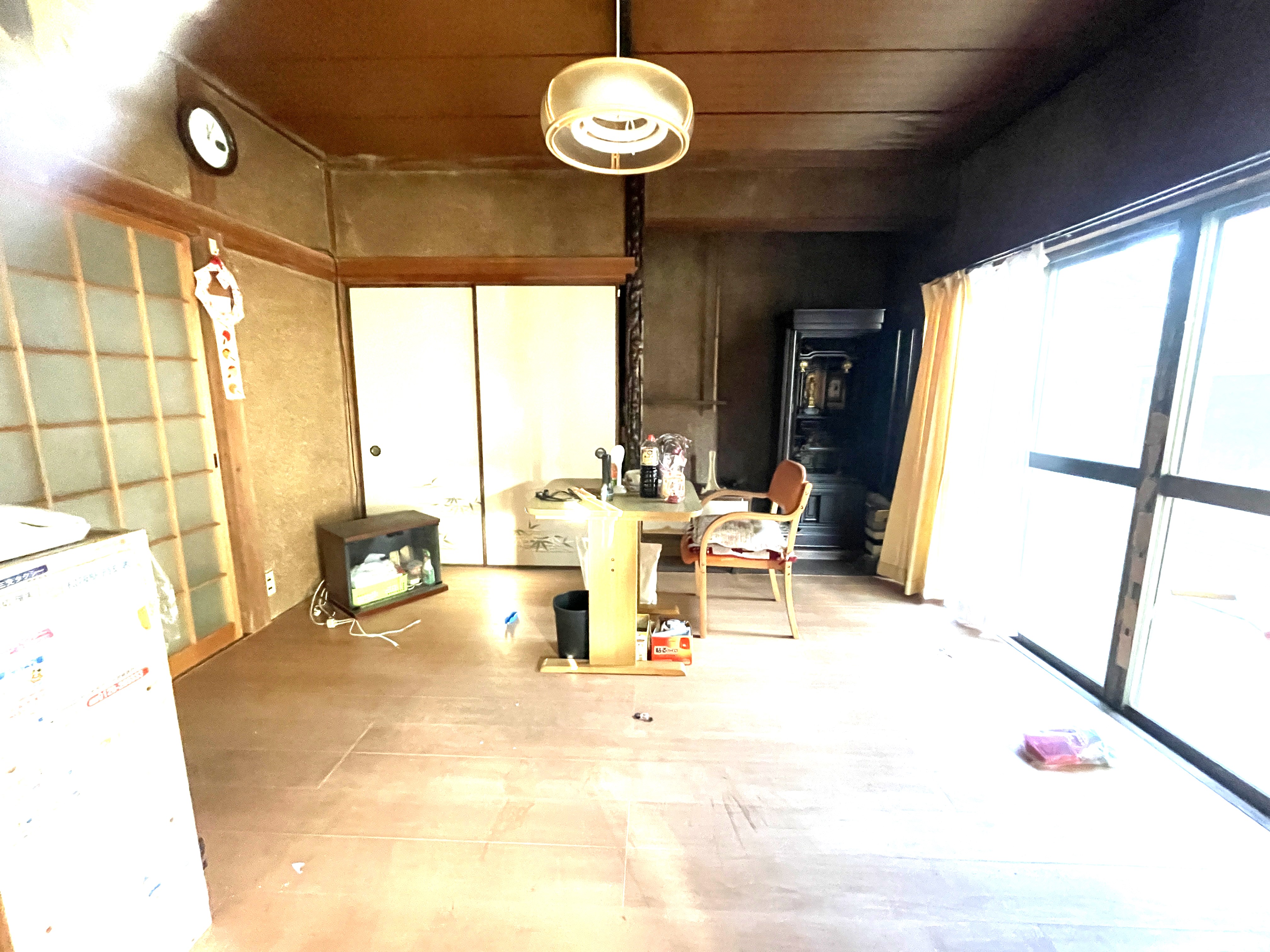 【駅部田町】店舗（旧美容室）付き2階建住宅