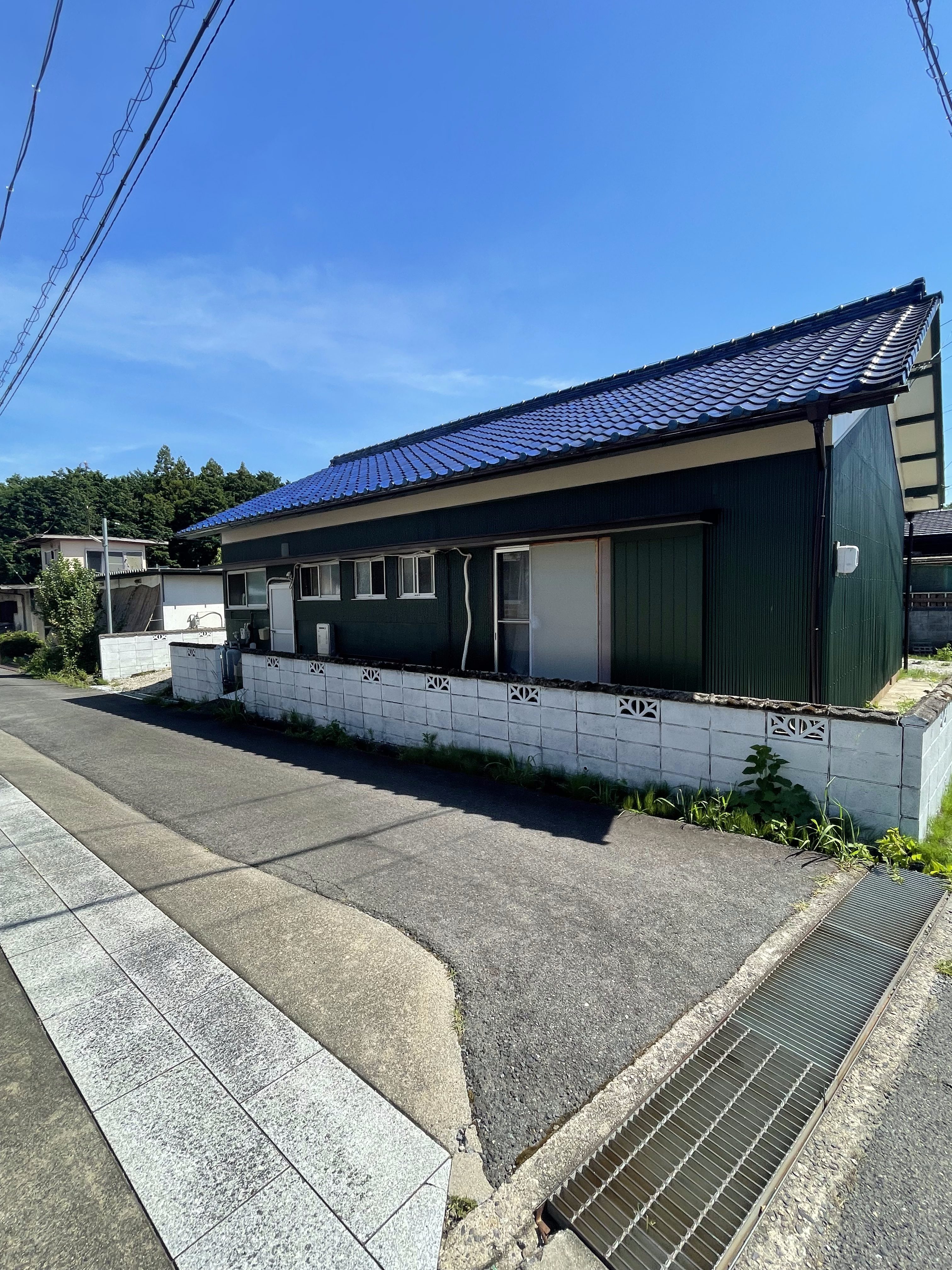 【収益物件オーナーチェンジ】津市芸濃　一戸建て